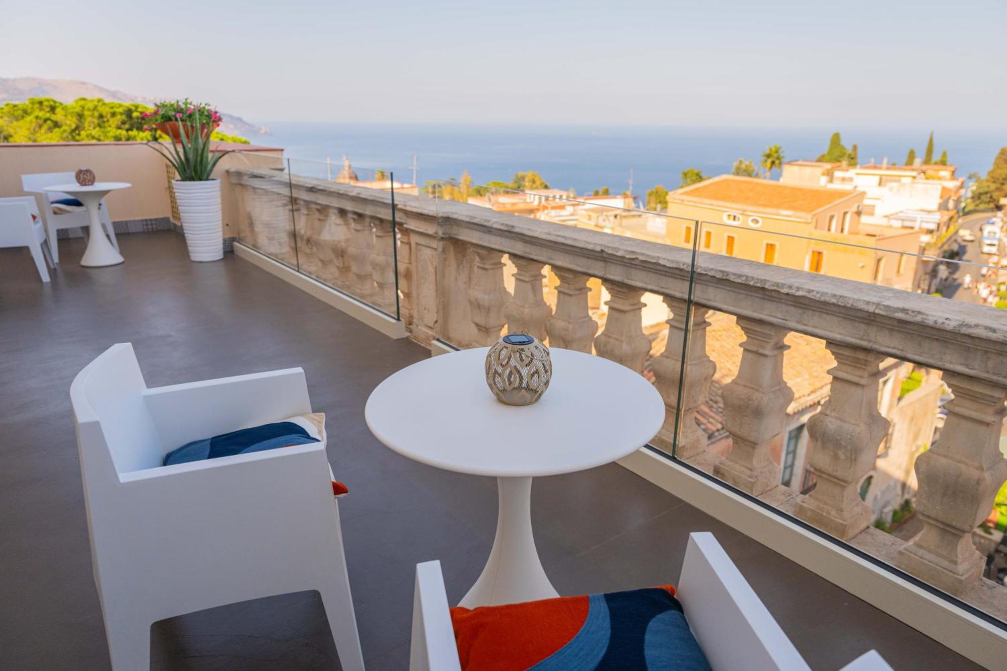 Hotel La Terrazza Di Porta Messina à Taormine Extérieur photo